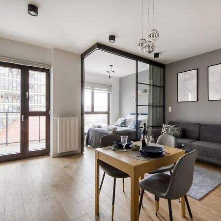 Warsaw Night Apartments Metro Plocka Εξωτερικό φωτογραφία